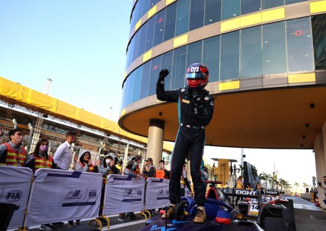 Luke Browning is crowned the Macau Formula 3 champion