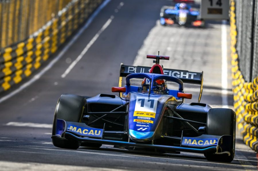 Luke Browning will lead the pack in the Macau Formula 3 Grand Prix race