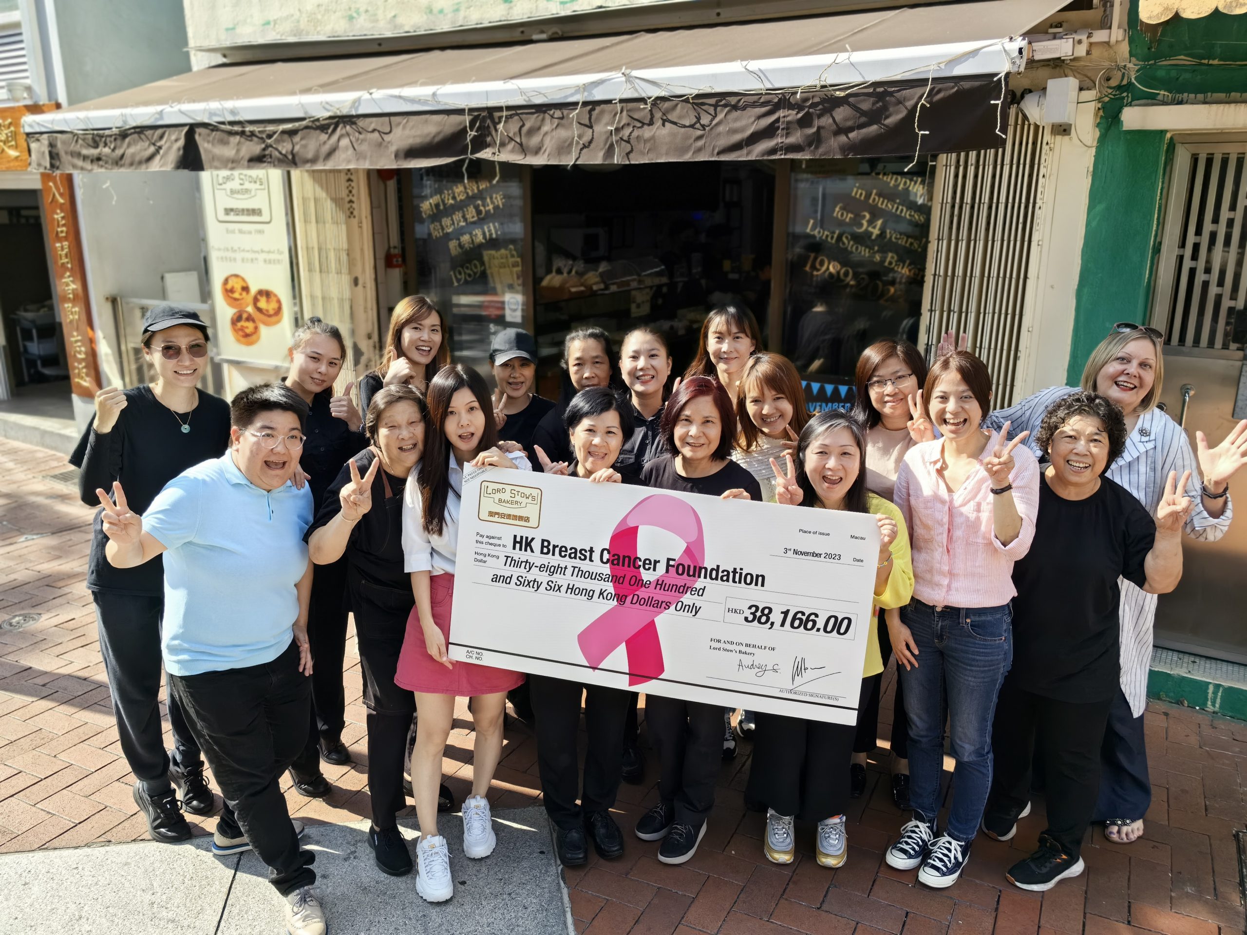 Lord Stow’s Bakery raises funds for breast cancer research