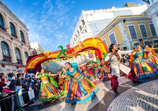 The Macao International Parade is recruiting performers and participants