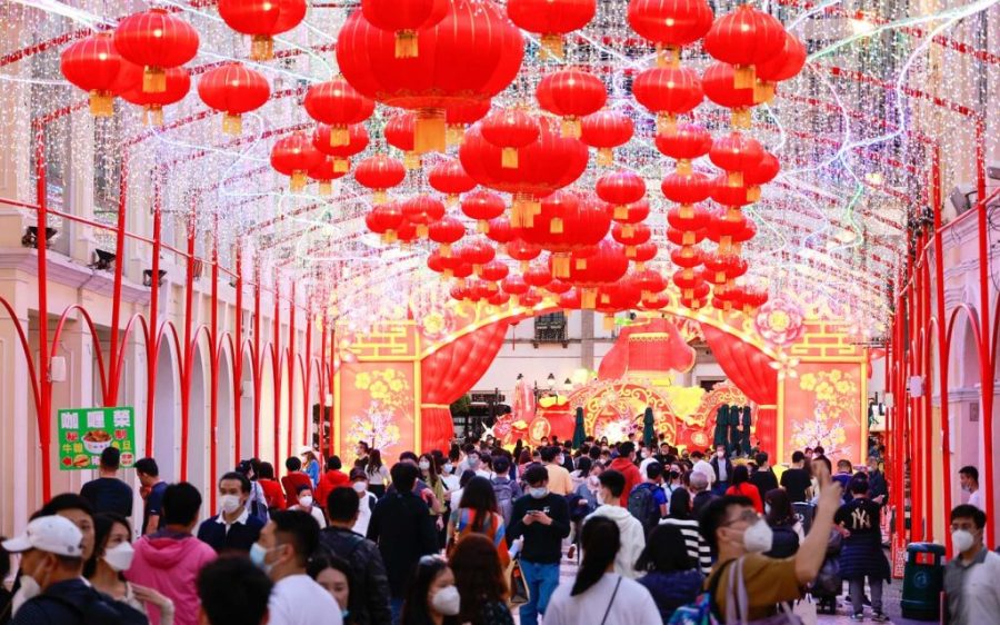 Almost a million tourists expected over 8 days of Chinese New Year