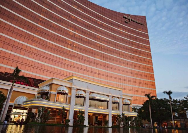 Fitch gives Wynn Resorts a BB- rating
