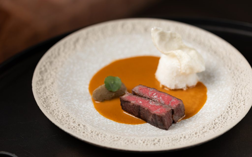 The rich and silky ‘panang nue’ curry with melt-in-your-mouth wagyu was a testament to the chef’s collaborative energy and complementary approaches - The Londoner Macao