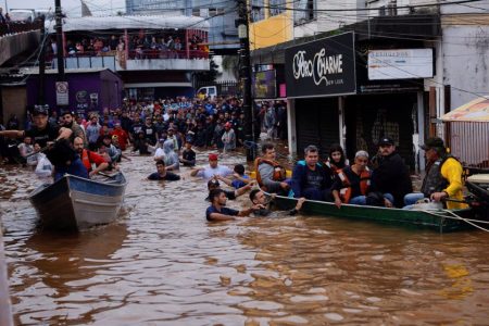 Floods threaten an already devastated Brazilian state once again