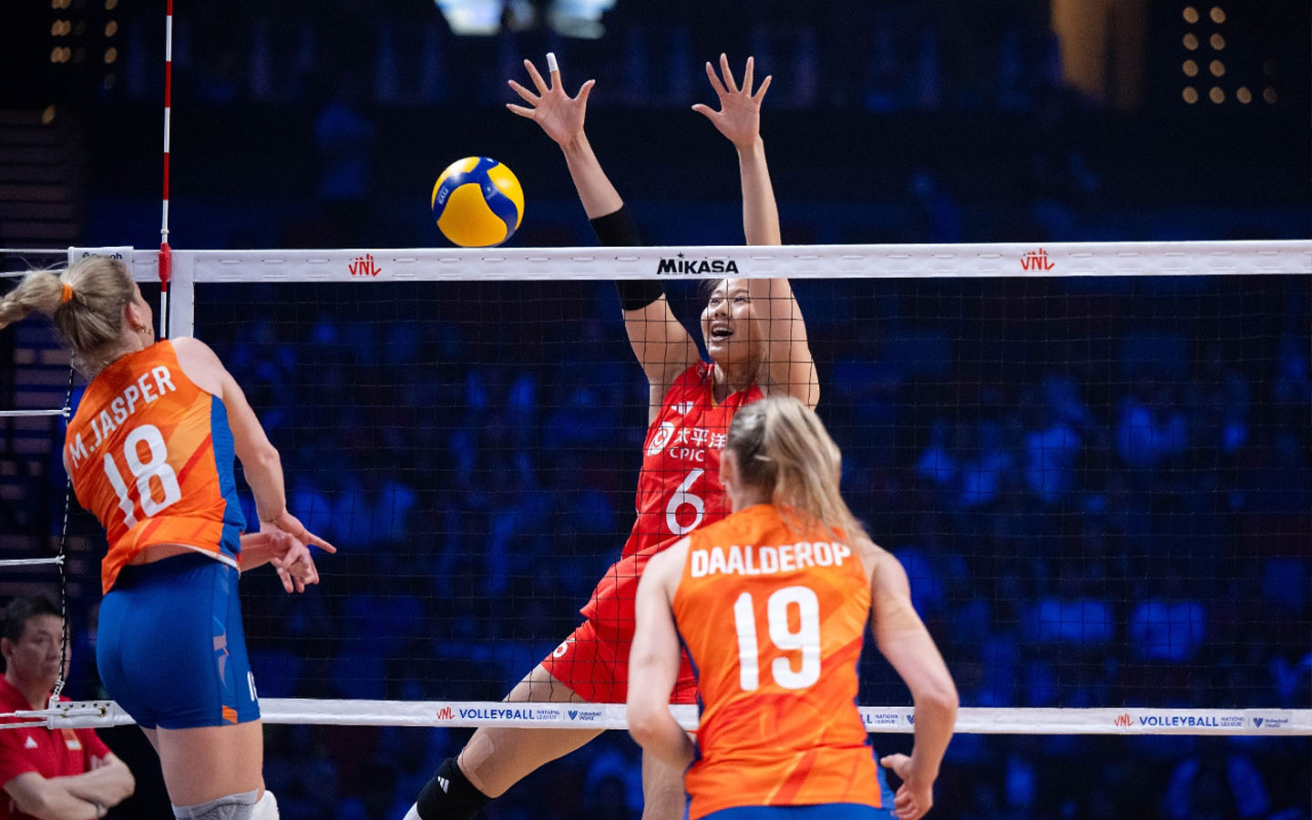 China beats Netherlands in Women’s Volleyball preliminaries at Macao’s Galaxy Arena