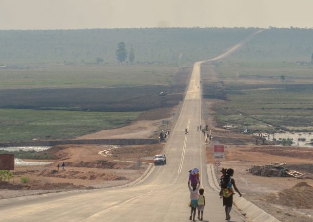 A Chinese state enterprise will build Angola’s first highway