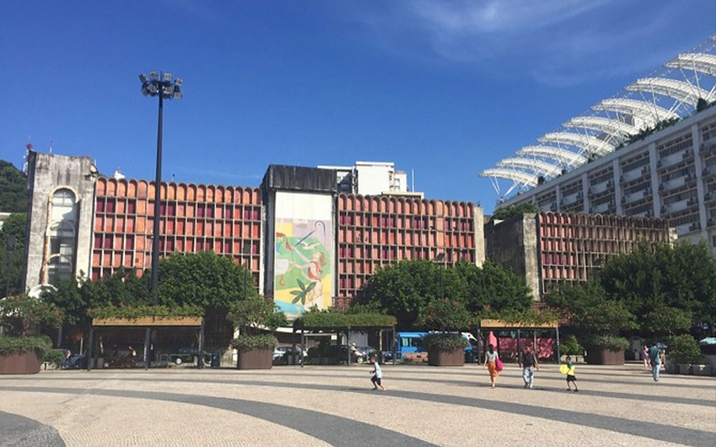 Demolition work halted at the Hotel Estoril