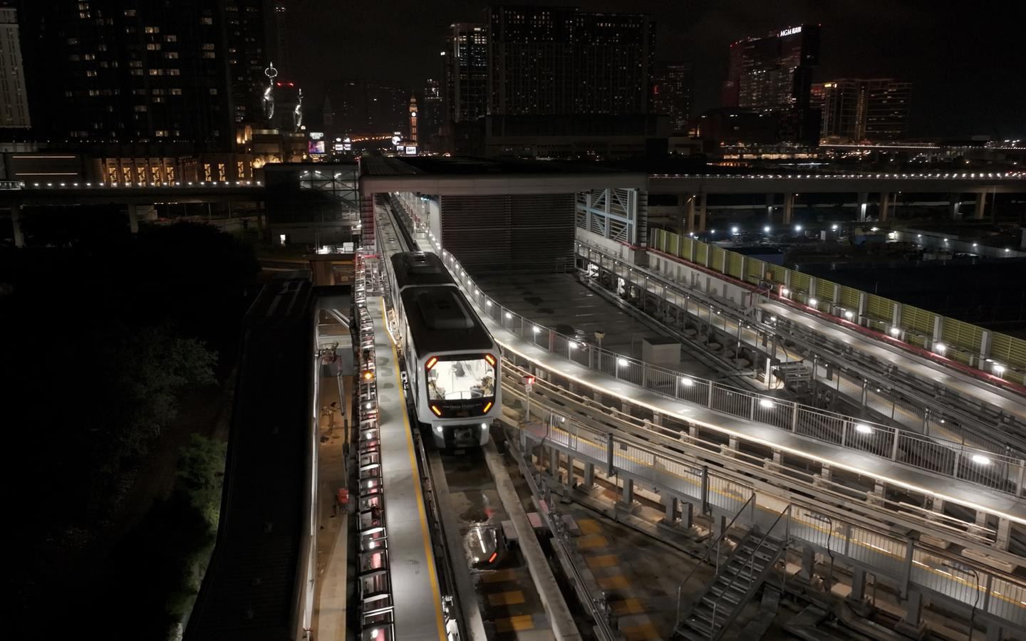 The Hengqin LRT clocks a new milestone