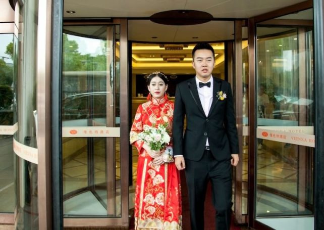 The number of newlyweds in China grows for the first time in years, then plummets again