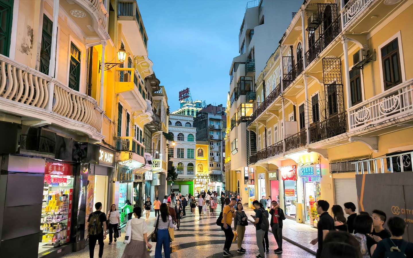 Lean times continue for Macao’s retailers and restaurants