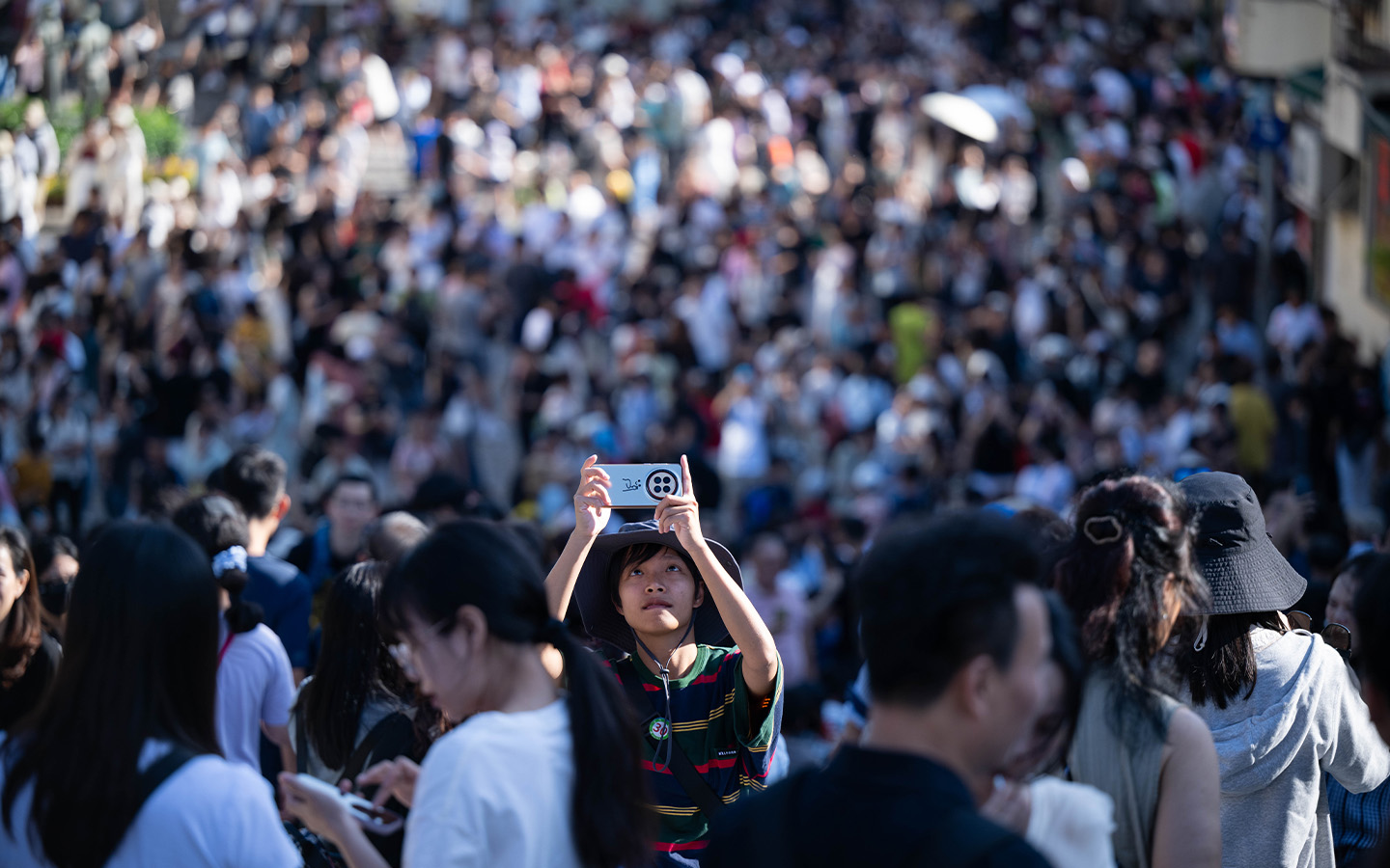 Macao smashes ‘golden week’ single-day visitor record again 