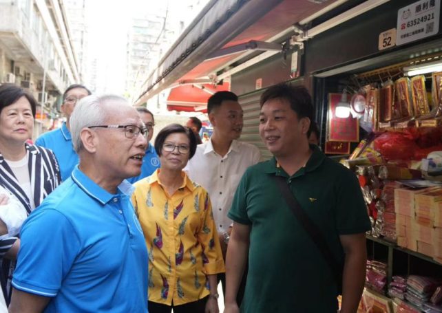 Sam Hou Fai goes on his first community walkabout as presumptive CE