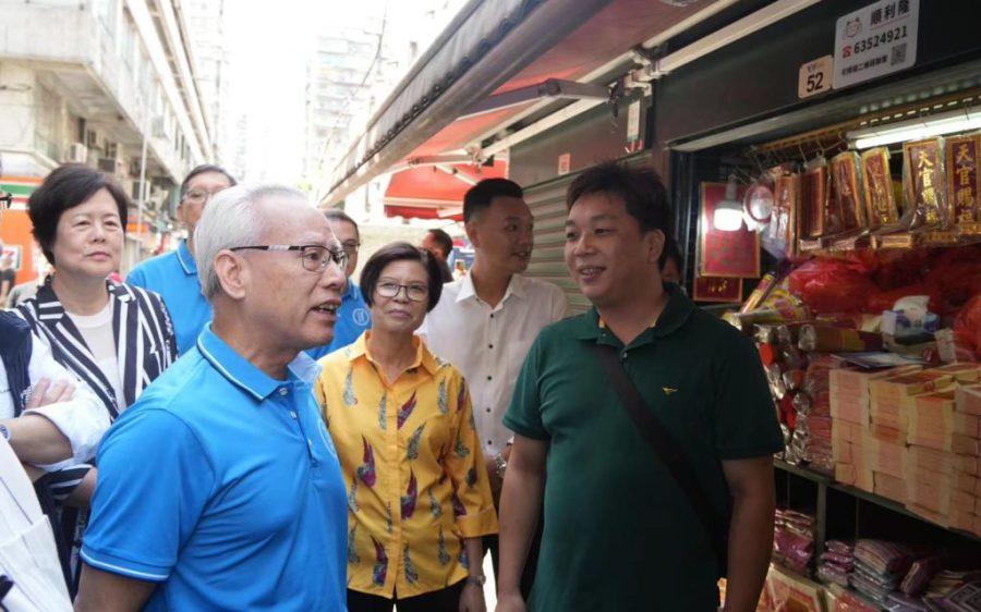 Sam Hou Fai goes on his first community walkabout as presumptive CE