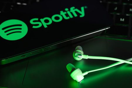 Spotify steps up its bid to become a music video platform