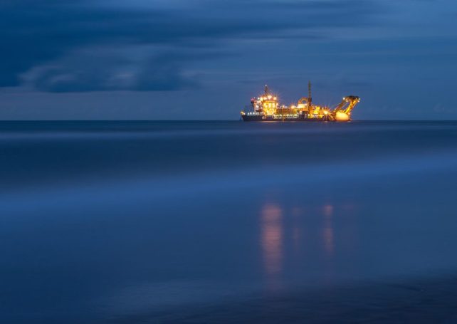 China’s world-first winch system can lay cables at the deepest place on earth