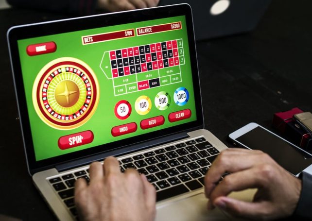 No word on dozens of Chinese held in Angola for running an online casino