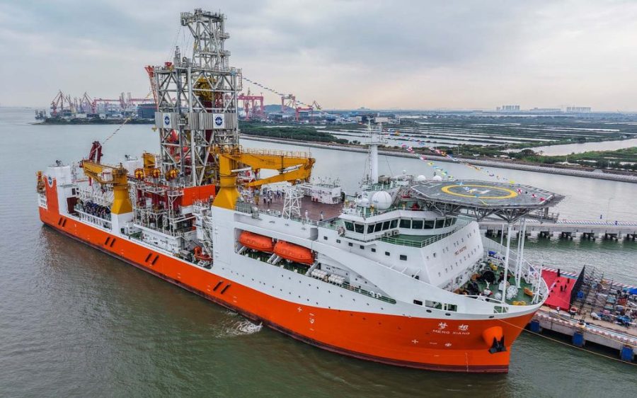 A deep-drilling ship, the first of its kind, has been launched in Guangzhou