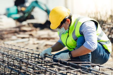 Latest statistics show fewer migrant workers in the construction sector