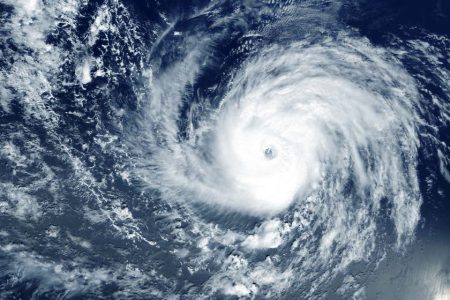 Severe tropical storm Man-yi approaches Macao days after Toraji