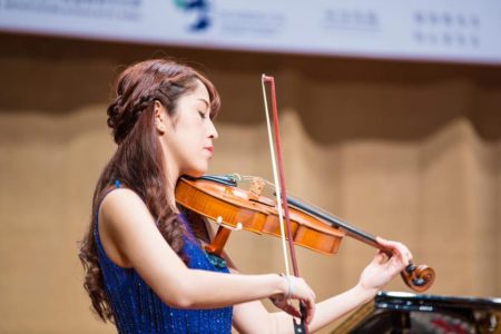 Katy Weatherly gives a solo viola recital at the Macao Polytechnic University under the auspices of the Macao String Association in 2018 - Photo courtesy of Macao Strings Association