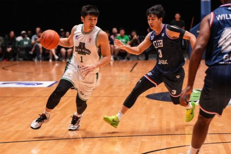 The Macau Black Bear's Malaysian baller Chun Hong Ting pictured going into offence against KBL’s Busan KCC Egis last month