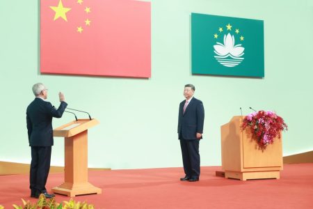 Xi Jinping administers the oath of office to Sam Hou Fai, the sixth Chief Executive of the Macao Special Administrative Region, during the inauguration ceremony marking the 25th anniversary of Macao's return to China - Photo by Xinhua/Ju Peng