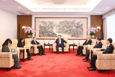 ‘You have achieved high accomplishments,’ President Xi Jinping tells Ho Iat Seng