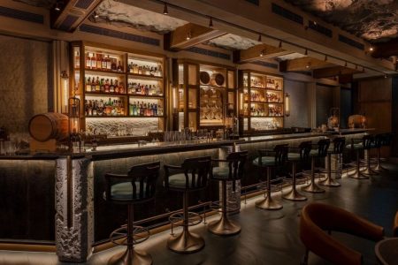 Six reasons to visit Long Bar at Raffles at Galaxy Macau