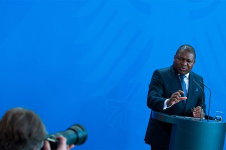 Mozambique’s president rejects outside mediation as death toll rises