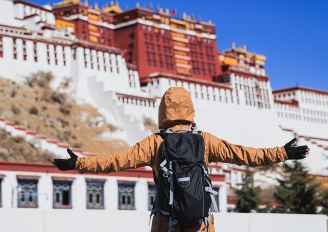 Flights launched from Lhasa to Hong Kong, with Macao services to follow