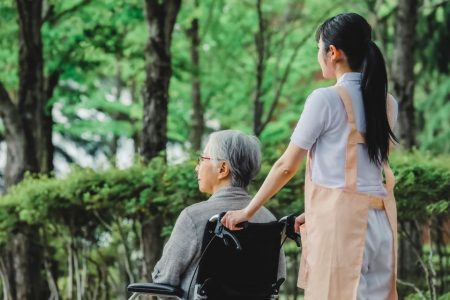 Elderly care facilities in Macao are insufficient, legislator says