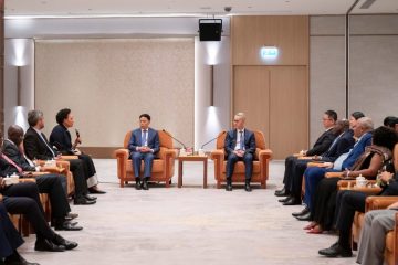 Macao’s economic tsar talks business with lusophone ambassadors