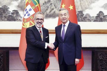 Chinese and Portuguese foreign ministers discuss relations and Macao’s role