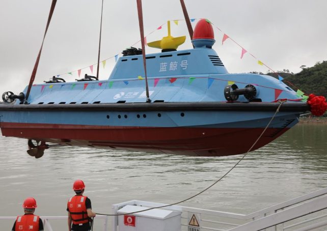 A revolutionary new AI-powered submersible has been launched in Zhuhai