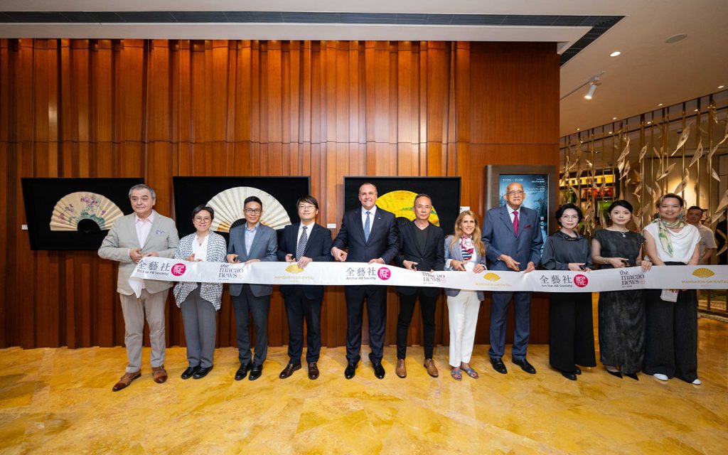 VIPs and dignitaries officiate at the ribbon cutting to mark the exhibition’s launch