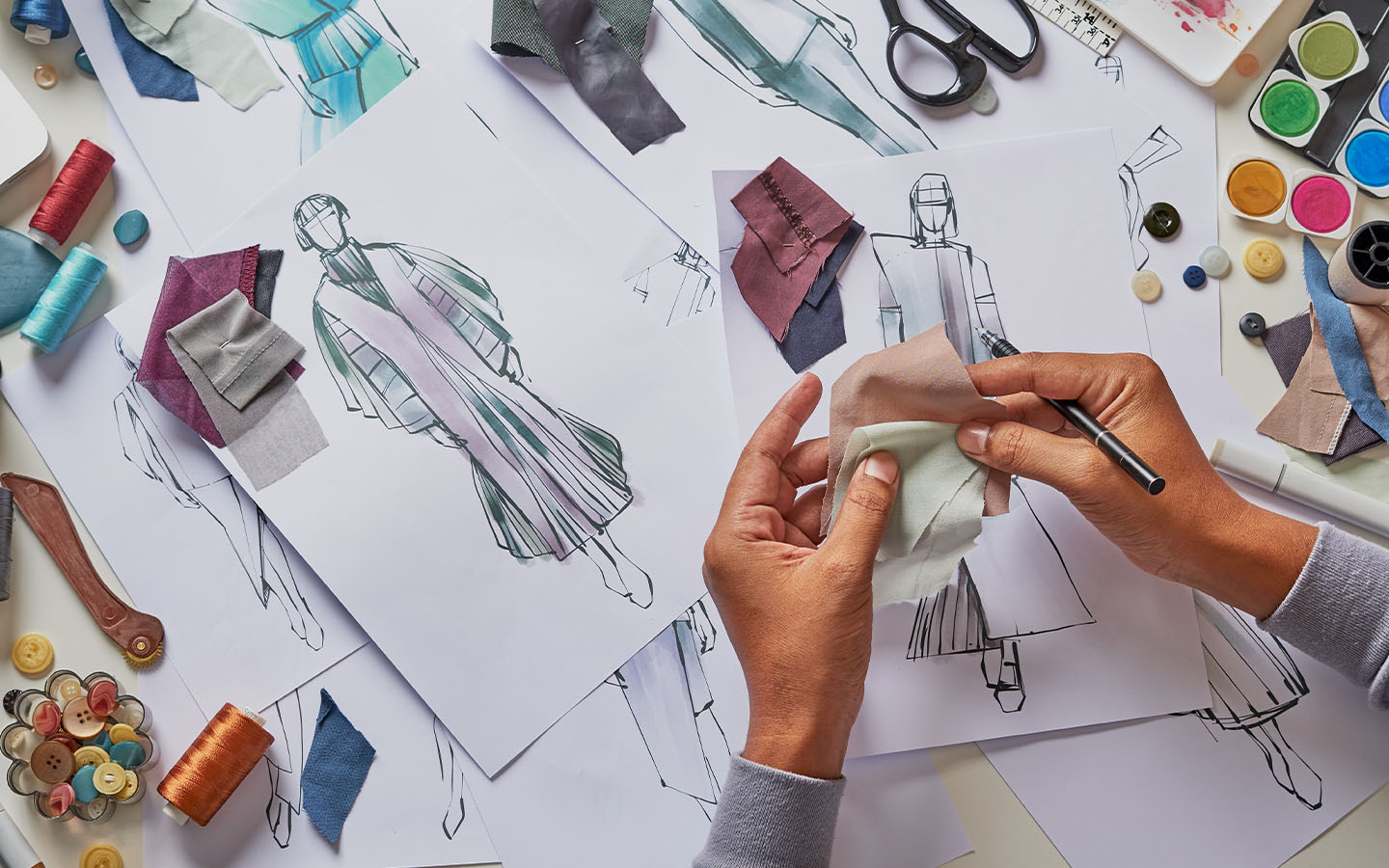 MUST launches Sino-Portuguese fashion exhibition