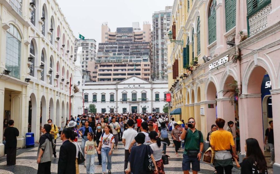 An increase in migrant workers offsets Macao’s falling birth rate