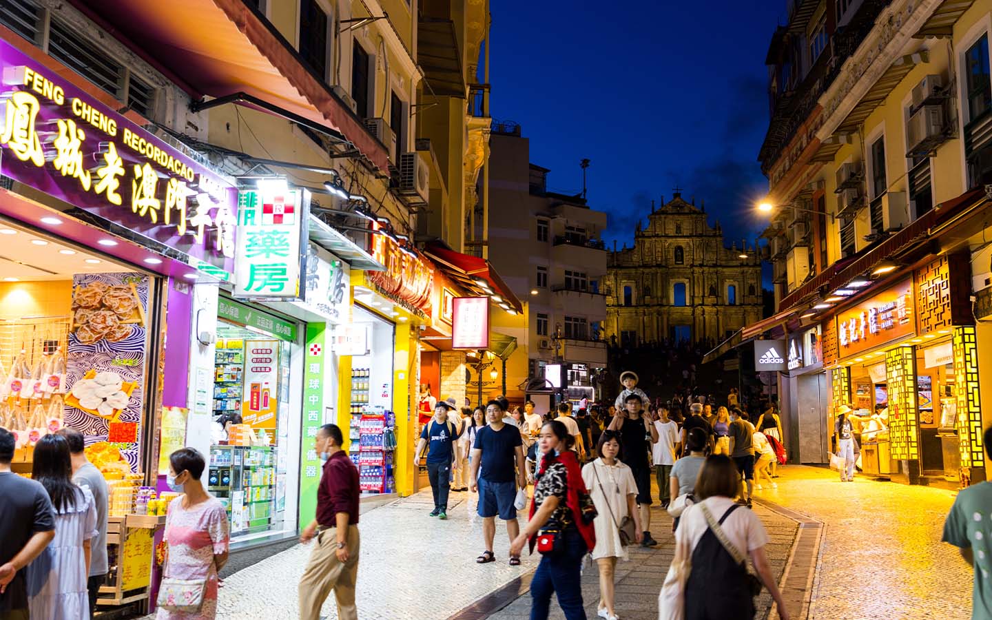 Lawmakers voice concerns for the future of small businesses in Macao
