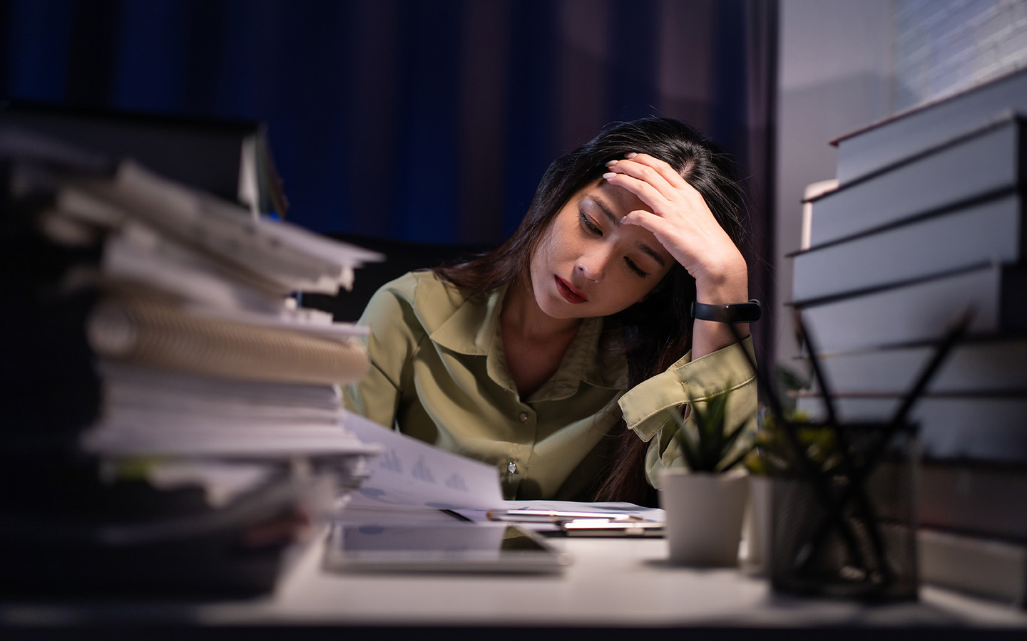 Macao has one of the highest weekly working hours in East Asia 