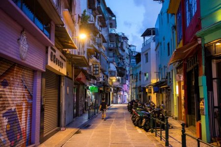 Macao’s retail sales continue to fall, latest figures show