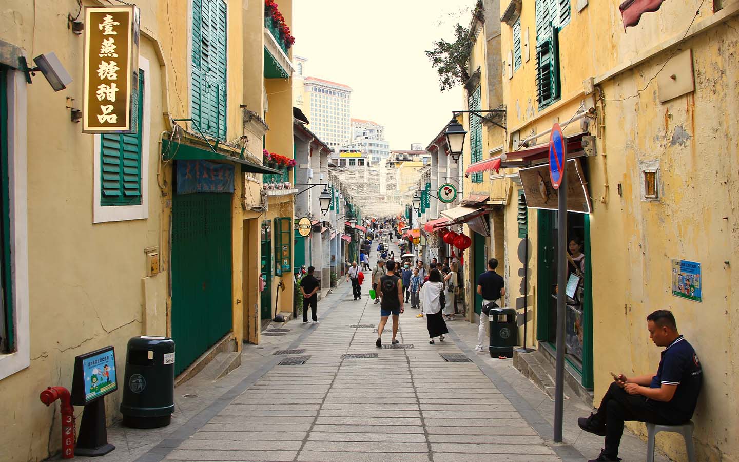 With Macao’s businesses struggling, officials attend APEC meeting on SMEs 