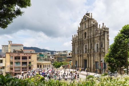 Same-day visitors to Macao surged 30 percent year-on-year in April