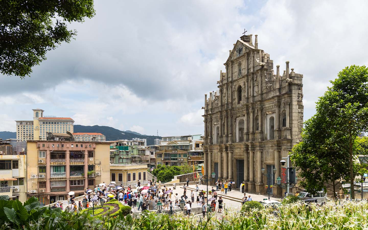 Same-day visitors to Macao surged 30 percent year-on-year in April