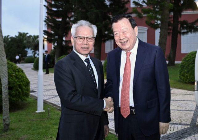 Xia Baolong praises Macao’s new government on day one of inspection tour 