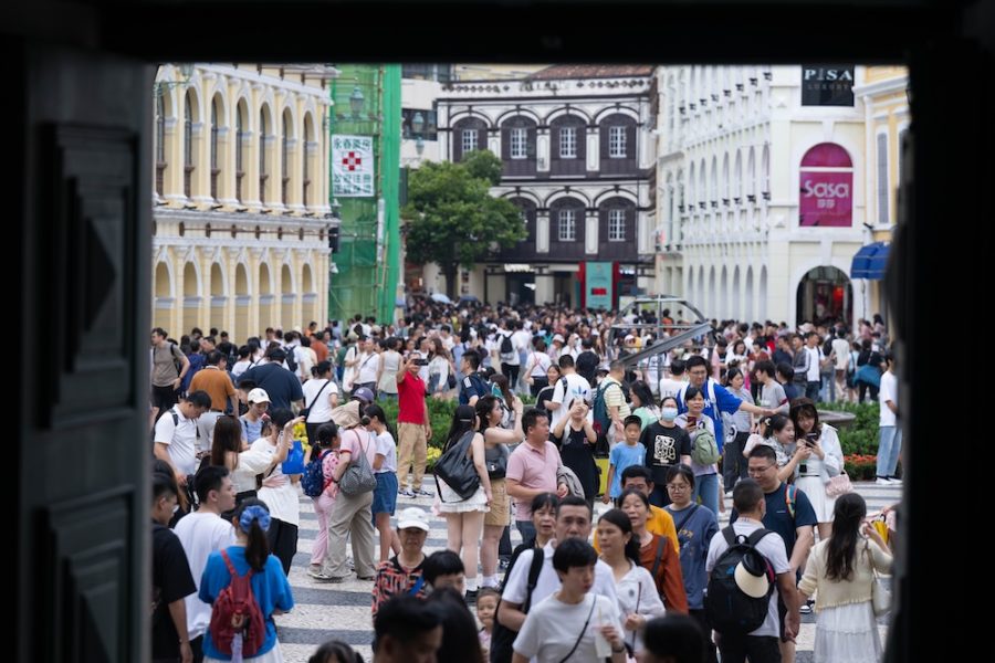 Macao welcomes huge influx of tourists during the May Day holiday