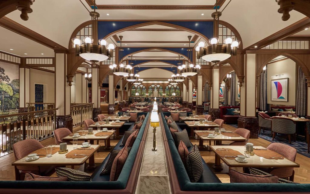 Londoner Grand - Inspired by the Hampton Court Palace in England, this private club delivers multiple dining experiences across three sumptuous floors