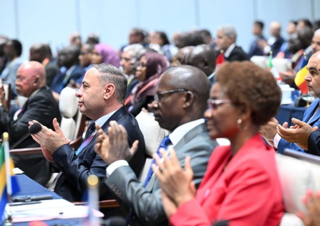 China says it will drop tariffs on almost all African imports