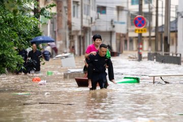 Flooding eases in hard hit Guizhou as government pledges more disaster funds