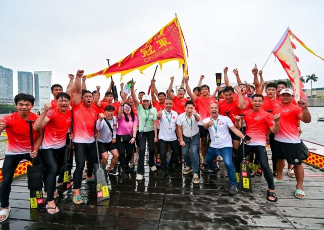 China Nanhai Jiujiang dominates the Macao International Invitation Dragon Boat Race