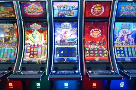 Macao government pledges to safeguard the rights of satellite casino workers
